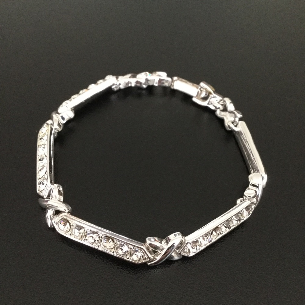 Vintage Rhinestone Silvertone Bracelet